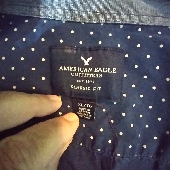 3/$15 American Eagle Outfitters classic fit mens button down shirt XL - Picture 3 of 8